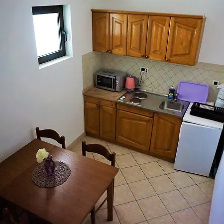 Apartment Klaric Promajna